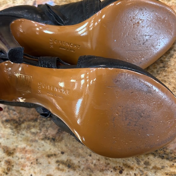 Givenchy beautiful barely worn open toe heels! - Picture 9 of 9
